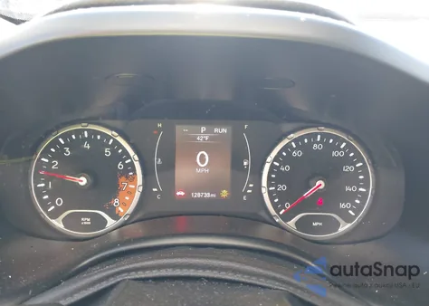 2015 Jeep Renegade Latitude z USA, uszkodzony, nr VIN ZACCJBBT8FPB37011